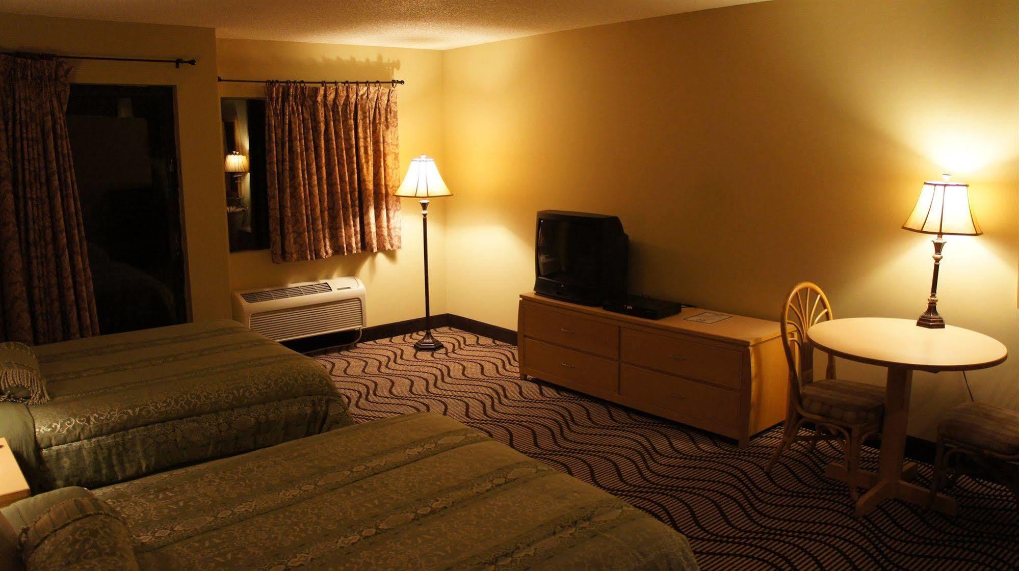 Waterbird Lakeside Inn Chesterton Esterno foto