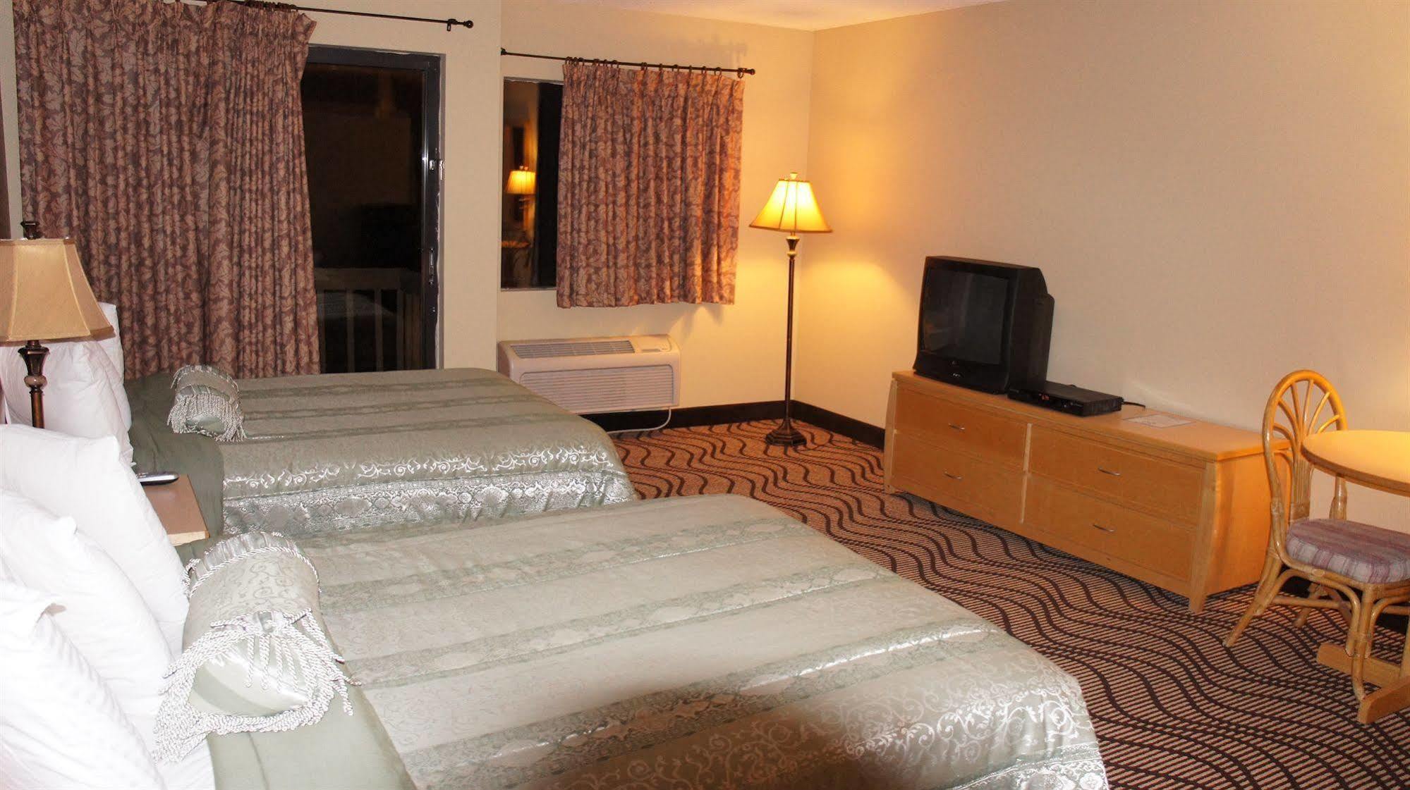 Waterbird Lakeside Inn Chesterton Esterno foto