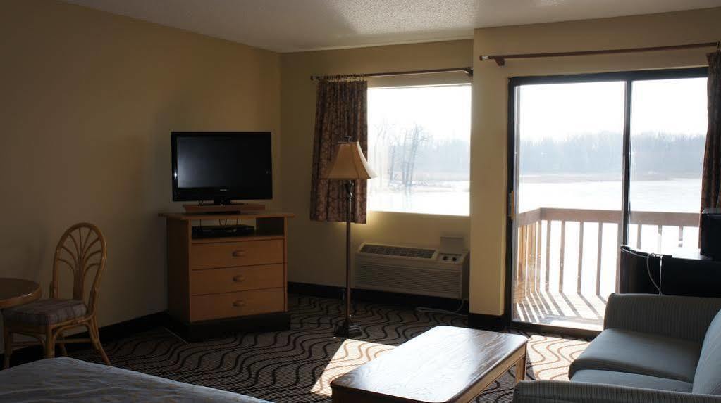Waterbird Lakeside Inn Chesterton Esterno foto